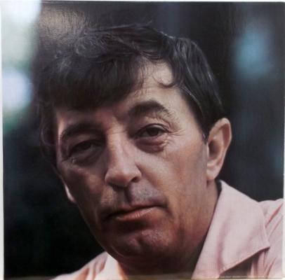 That Man Robert Mitchumsings
