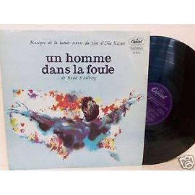 Un Homme Dans La Foule