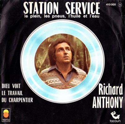 Station Service / Dieu Voit Le Travail Du Charpentier