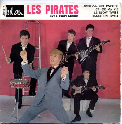 Laissez-nous Twister / Cri De Ma Vie / Le Slow Twist / Danse Un Twist