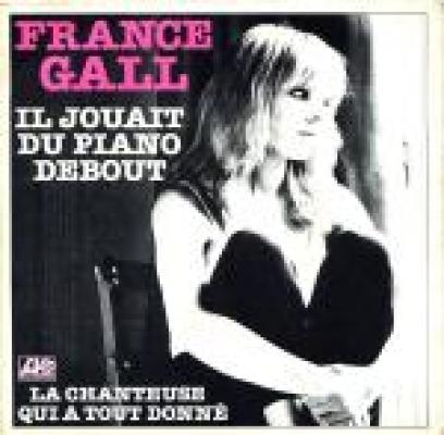 Il Jouait Du Piano Debout