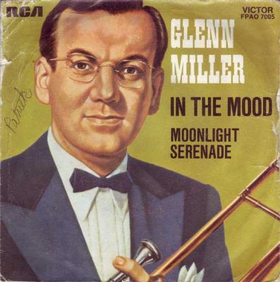 In The Mood / Moonlight Serenade