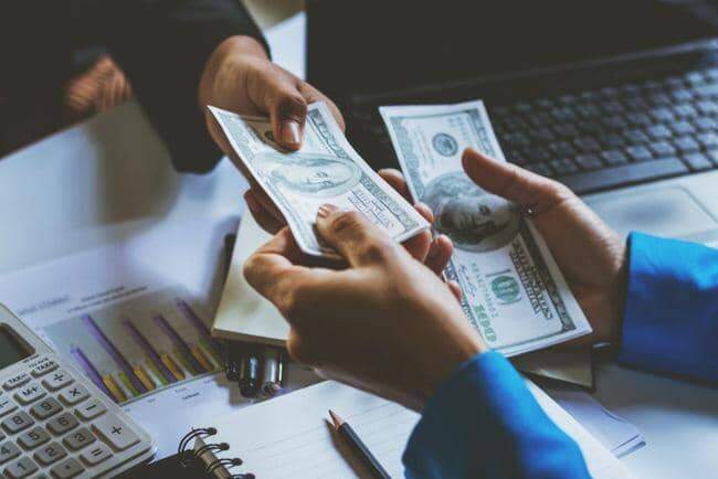 Nợ xấu bất ngờ tăng mạnh tại nhiều ngân hàng trong quý 3 1 Nợ xấu bất ngờ tăng mạnh tại nhiều ngân hàng trong quý 3