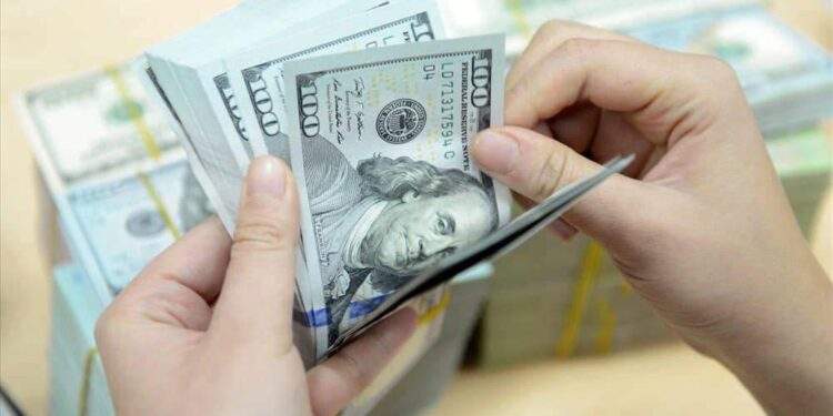 USD tăng mạnh so với tất cả các tiền tệ Á – Âu, Bitcoin kết thúc tuần tồi tệ nhất 6 tháng 1 USD tăng mạnh so với tất cả các tiền tệ Á – Âu, Bitcoin kết thúc tuần tồi tệ nhất 6 tháng