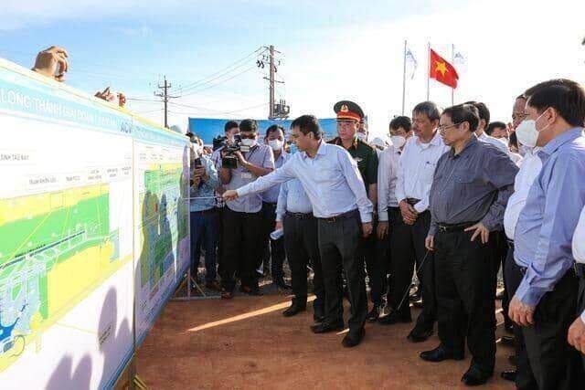 Thủ tướng yêu cầu khẩn trương đẩy nhanh tiến độ dự án xây dựng sân bay Long Thành