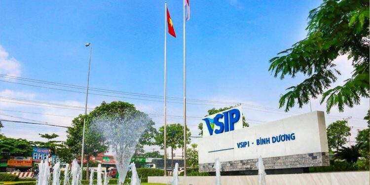 Bình Dương xây dựng thêm KCN VSIP 3, sớm đưa bệnh viện 1.500 giường vào hoạt động 1 Bình Dương xây dựng thêm KCN VSIP 3, sớm đưa bệnh viện 1.500 giường vào hoạt động