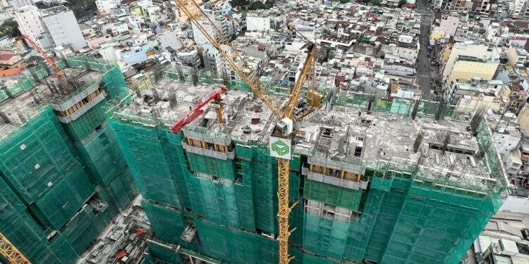 Thủ tướng chỉ đạo ngành ngân hàng tập trung tháo gỡ khó khăn thị trường bất động sản