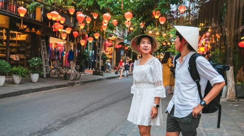 Trung Quốc mở cửa trở lại và đáp ứng của Việt Nam