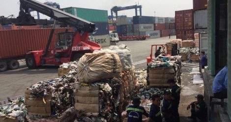 Ba cảng biển lớn của Việt Nam tồn đọng 2.094 container phế liệu