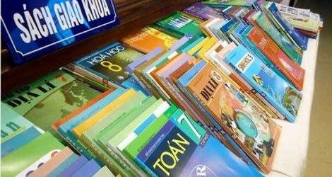 Bộ trưởng Giáo dục nói gì về đề xuất quay lại một chương trình, một bộ sách giáo khoa