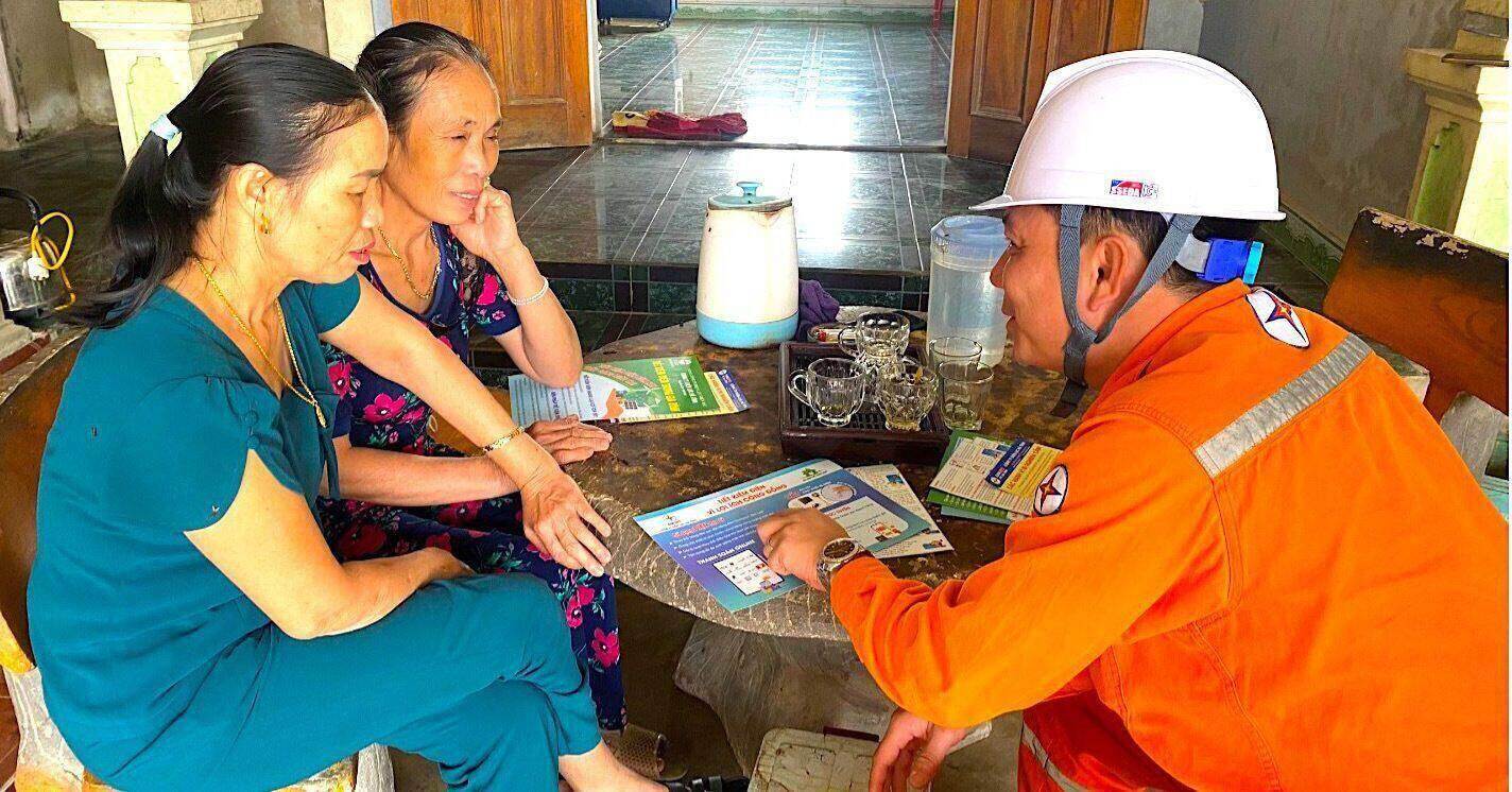 Cách Công ty Điện lực Hà Tĩnh tuyên truyền tiết kiệm điện hiệu quả