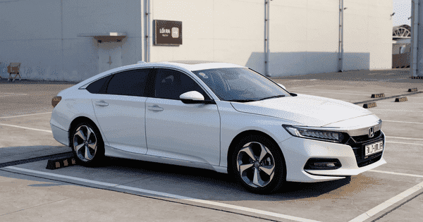 Honda Accord mất giá 700 triệu đồng sau 3 năm sử dụng