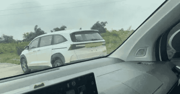 Hyundai Custo lăn bánh tại Việt Nam, đối thủ của Toyota Innova 5 Hyundai Custo lăn bánh tại Việt Nam, đối thủ của Toyota Innova