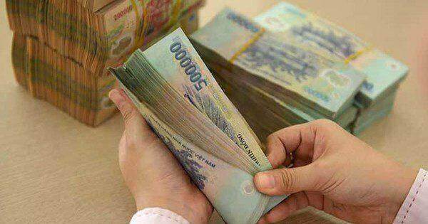 Một ngân hàng giảm mạnh ở các kỳ hạn dài