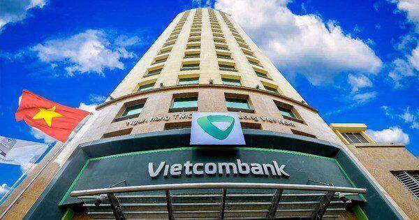Cổ phiếu Vietcombank lên cao kỷ lục, vững vàng vị trí doanh nghiệp niêm yết lớn nhất Việt Nam