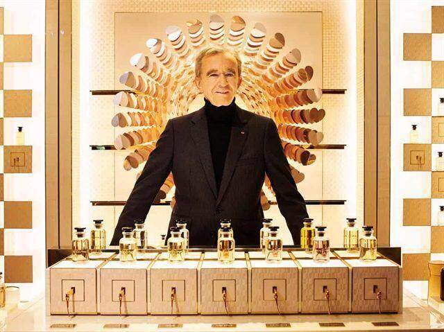 Cách ông chủ Louis Vuitton xây dựng đế chế tăng trưởng bất chấp suy thoái