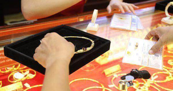 Mua vàng nhẫn lỗ ngay 1 triệu đồng