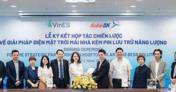VinES và SolarBK hợp tác thúc đẩy sử dụng giải pháp điện mặt trời mái nhà kèm pin lưu trữ năng lượng tại Việt Nam