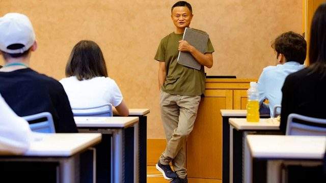 Jack Ma có bài giảng đầu tiên tại Đại học Tokyo