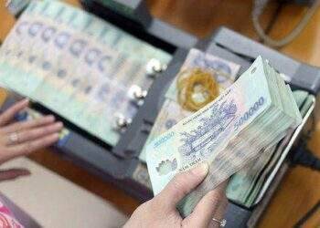 Doanh thu, số lượng hợp đồng bảo hiểm nhân thọ giảm sâu hậu lùm xùm