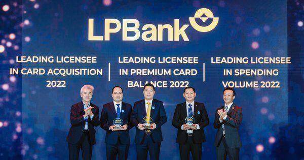 LPBank dẫn đầu về sản phẩm, dịch vụ thẻ JCB trong năm 2022