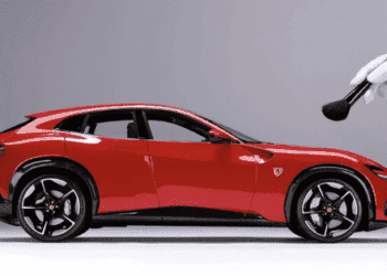 Siêu xe Ferrari Purosangue mô hình sản xuất giới hạn, giá gần 480 triệu đồng