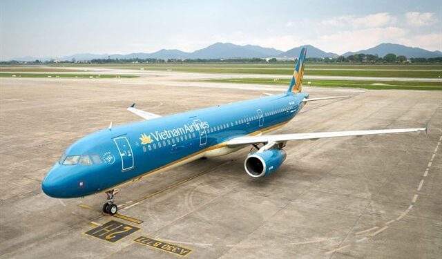 Vietnam Airlines lỗ gần 1.4 ngàn tỷ trong quý 2, vay ngắn hạn 16 ngàn tỷ đồng 1 Vietnam Airlines lỗ gần 1.4 ngàn tỷ trong quý 2, vay ngắn hạn 16 ngàn tỷ đồng