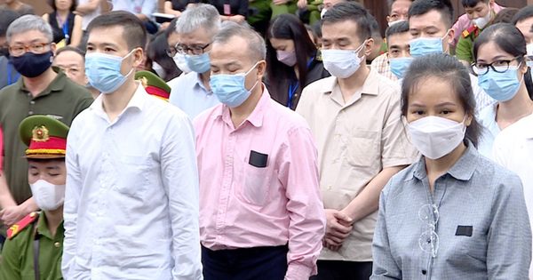 Vụ "Chuyến bay giải cứu": Người mua vé máy bay làm gì để đòi quyền lợi?