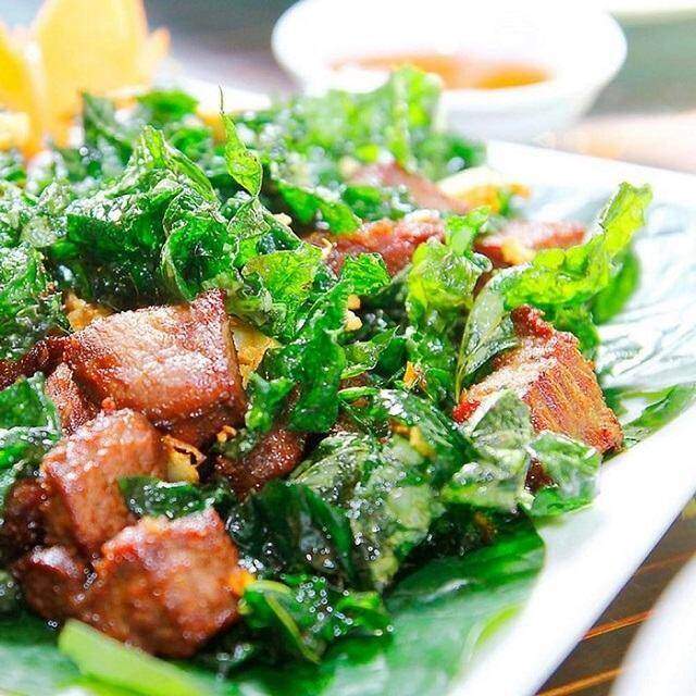 Thịt trâu lá trơng, món ăn mang hương vị chân mộc núi rừng