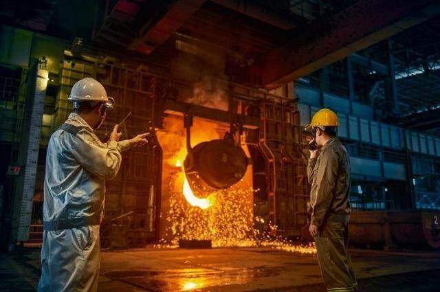 Bức tranh ngành thép quý 2: Nhóm thép xây dựng đi xuống cùng bất động sản