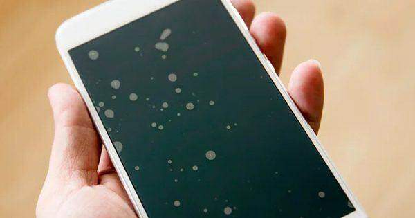 Cách xử lý 'lỗi bóng khí' trên miếng dán bảo vệ màn hình smartphone