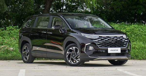 Doanh số sụt giảm, Hyundai bổ sung xe MPV, SUV mới tại Việt Nam