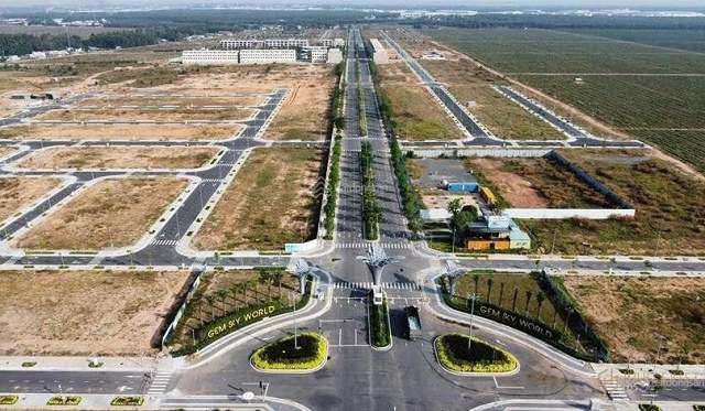 Đồng Nai yêu cầu chủ đầu tư dự án Gem Sky World đối thoại với khách hàng