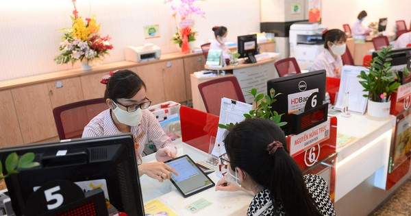 Gần 3 tỉ cổ phiếu ngân hàng gia nhập vào sàn chứng khoán