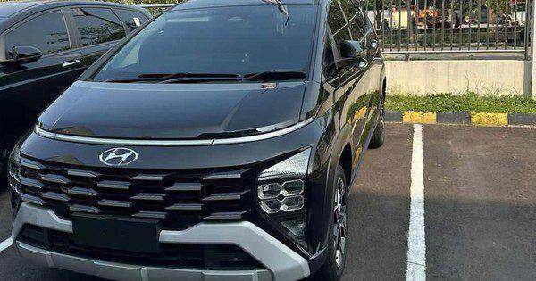 Hyundai Stargazer X về đại lý, 'tuyên chiến' Mitsubishi Xpander Cross