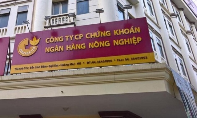 Một công ty chứng khoán bị phạt và truy thu thuế gần nửa tỷ đồng, giá cổ phiếu gấp đôi đầu năm