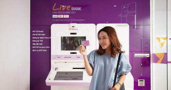 Những cú “chạm” xóa tan sự chờ đợi ở LiveBank 24/7 5 Những cú “chạm” xóa tan sự chờ đợi ở LiveBank 24/7