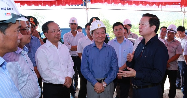 Phó Thủ tướng Trần Hồng Hà nêu 3 yêu cầu khi kiểm tra dự án cao tốc Bắc - Nam phía đông