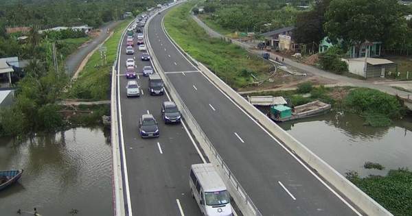 Trình Chính phủ mở rộng cao tốc TP.HCM - Trung Lương