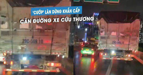 Xe cứu thương bất lực, 'chôn chân' trên cao tốc vì bị cướp đường ưu tiên