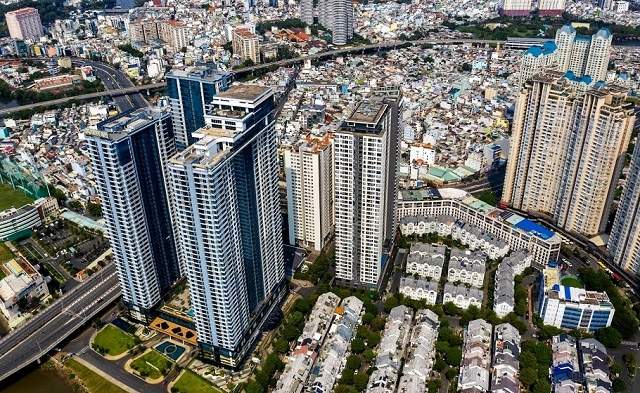 Bán cả sàn chung cư chiết khấu 2-4%, vì sao sách giáo khoa chiết khấu cao gấp 10?