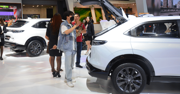 Các hãng xe tại Việt Nam 'tăng lực' vào phân khúc SUV, MPV đa dụng