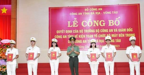 Sáp nhập Cảnh sát Môi trường vào Cảnh sát Kinh tế 6 Sáp nhập Cảnh sát Môi trường vào Cảnh sát Kinh tế