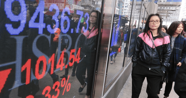 Chỉ số Hang Seng trải qua tháng tồi tệ nhất từ đầu năm tới nay: Vì đâu nên nỗi?