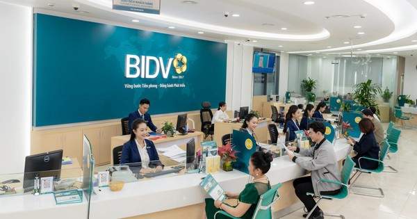 Ngân hàng đua nhau cho khách vay trả nợ ngân hàng khác