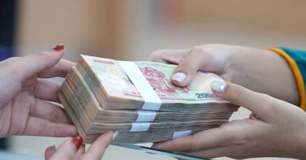 Khách thờ ơ không muốn vay, ngân hàng 'đau đầu' vì thừa tiền