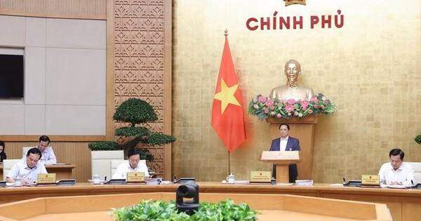 Thủ tướng yêu cầu đẩy mạnh xử lý các ngân hàng yếu kém, báo cáo Chính phủ trong tháng 9