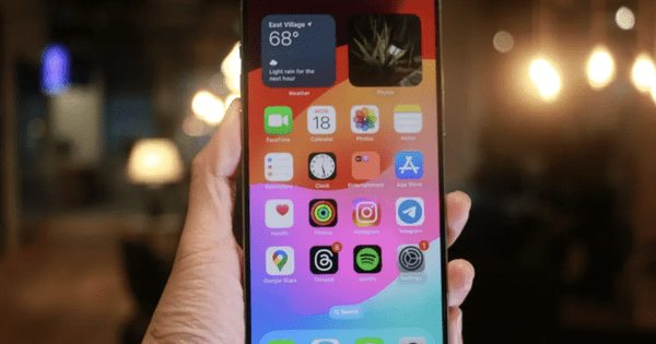 Apple tung bản cập nhật iOS 17.0.3 vá lỗi nóng máy trên iPhone 15