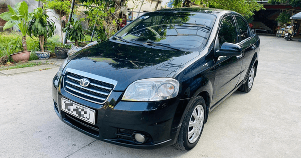 Daewoo Gentra giá ngang Honda SH, sedan bị lãng quên tại Việt Nam