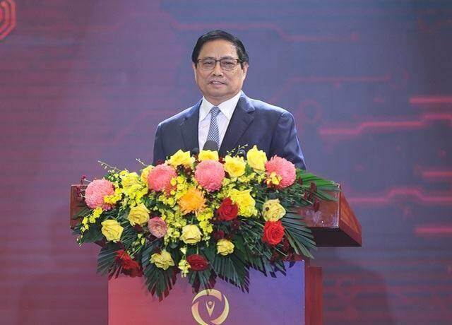 Thủ tướng: Đẩy mạnh số hóa giao dịch bất động sản, làm sạch dữ liệu người giao dịch chứng khoán